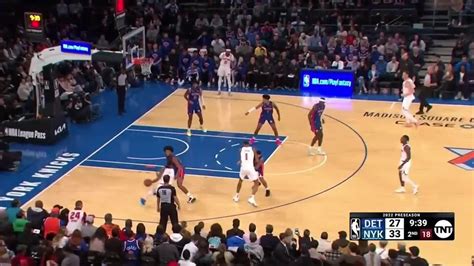 [Highlight] Knicks' new Center, Isaiah Hartenstein, drains a pair of ...