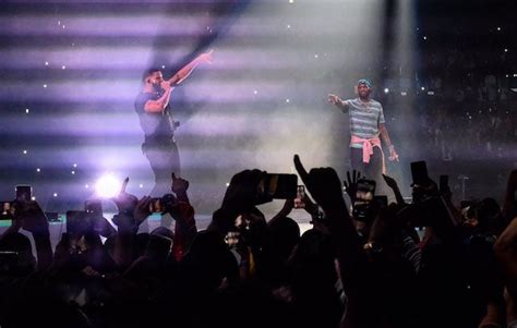 Lakers Video: LeBron James Joins Drake On Stage During Concert At ...