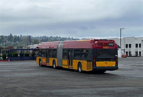 One of thirteen new five-door RapidRide G Line buses to be used on ...