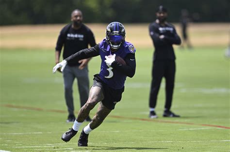 Odell Beckham Jr. suits up for first time in 16 months as Ravens begin minicamp - WTOP News