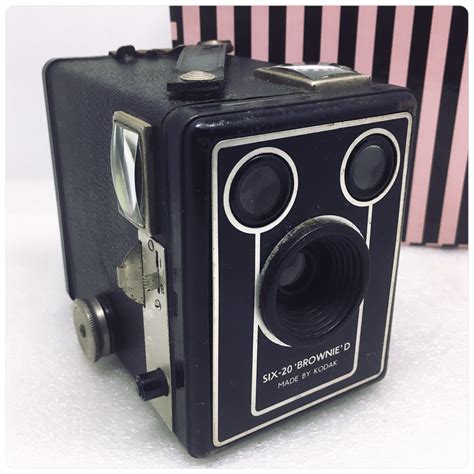 Brownie Box Camera by Kodak 1946 1953 Uses 620 Film Made in | Etsy ...