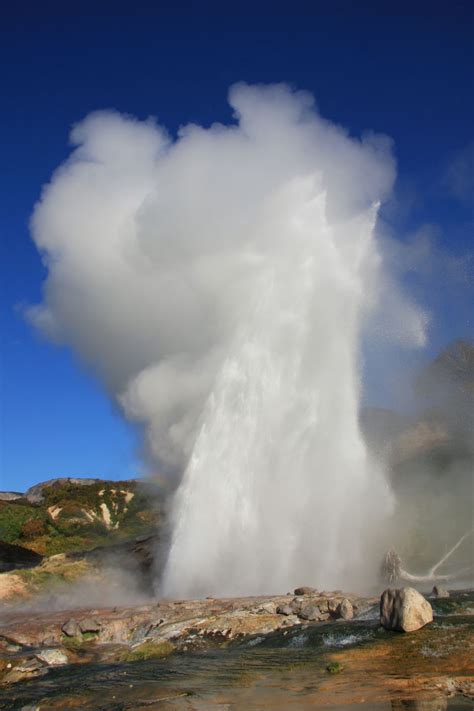 Geyser Video Shows How They Work | Geysers | Live Science