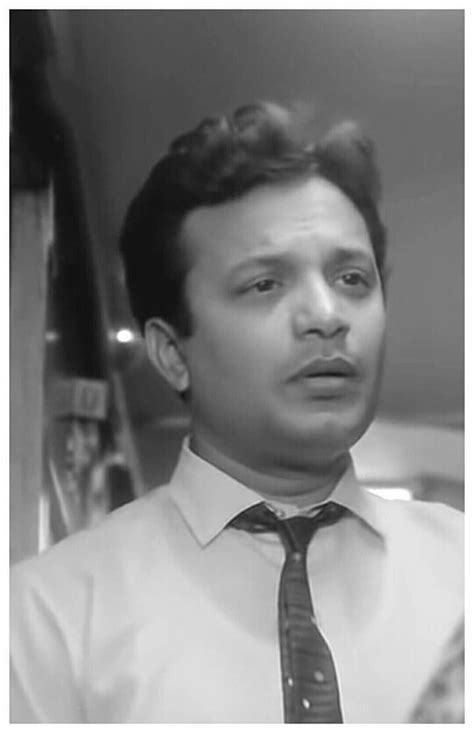 Uttam Kumar | Old film stars, Vintage bollywood, Film icon