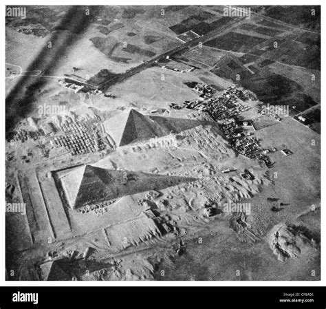 1926 Pyramids of Giza Sphinx aerial view Stock Photo: 43824046 - Alamy