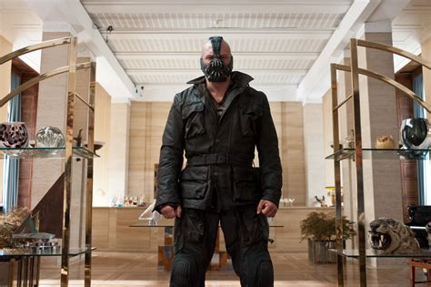 Another new HQ Bane photo from 'The Dark Knight Rises' | Batman News