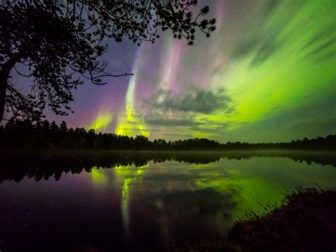 Lapland Autumn Northern Lights vacation - Responsible Travel