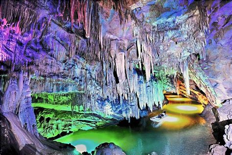 Karst cave becomes Internet sensation | The Star