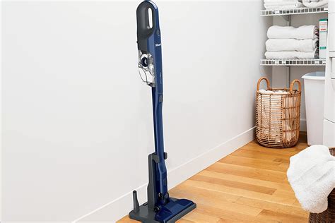 This versatile 2-in-1 Shark vacuum is $50 off on Amazon