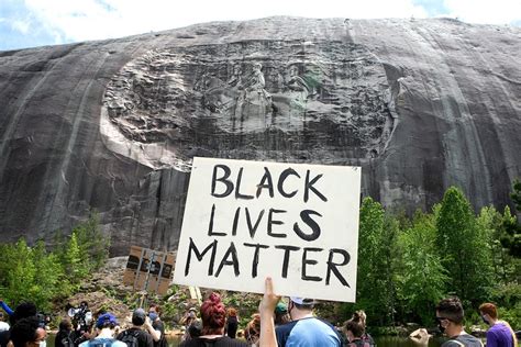 Stone Mountain Georgia: How the Confederate memorial carving became America’s greatest monument ...