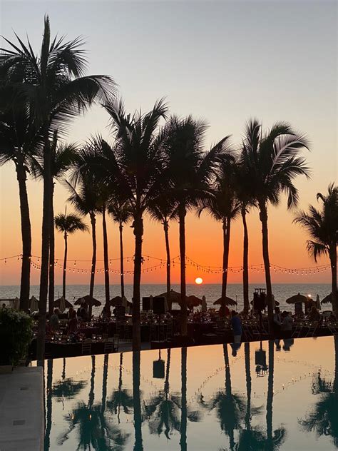 Sunset in Puerto Vallarta : r/pics