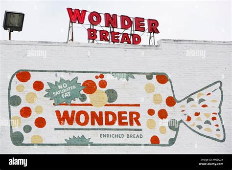 Wonder bread logo hi-res stock photography and images - Alamy