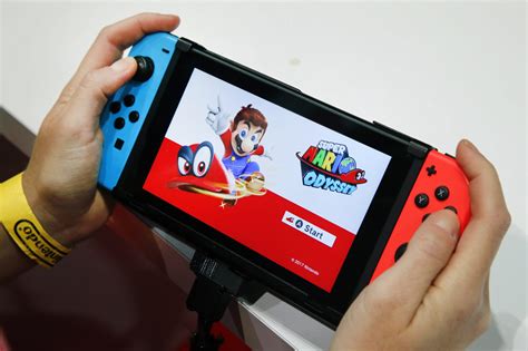 Nintendo Switch dominates the holidays with over 1M units sold