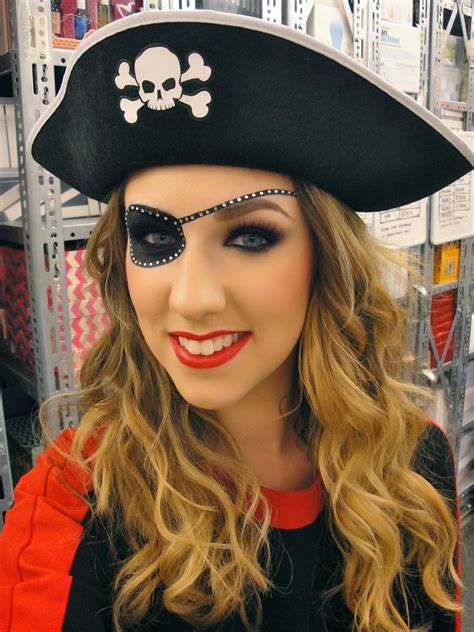 gloss:ary - A Beauty Blog: Pirate Costume