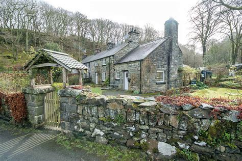 New Holiday Cottages In Snowdonia - Dioni Holiday Cottages