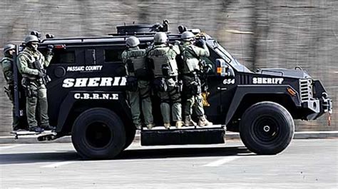 316 best images about Armored Police/SWAT/Tactical Vehicles on Pinterest | Police departments ...