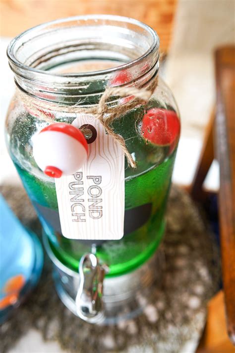 Fishing Themed Party Decorations - Adorable way to serve sweets at a ...