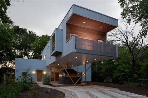 What is a Cantilevered Home?