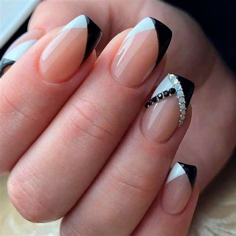 Abstract French Nail Art #rhinestonesnails #abstractnails #monochromicnails French Manicure ...