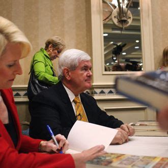 Newt Gingrich, ‘Cultural Teacher,’ Is Also Campaigning to Sell Books