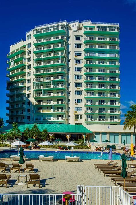 Sea View Hotel Bal Harbour, FL - See Discounts