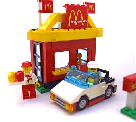 McDonalds Restaurant - LEGO set #3438-1 (Building Sets > Town)