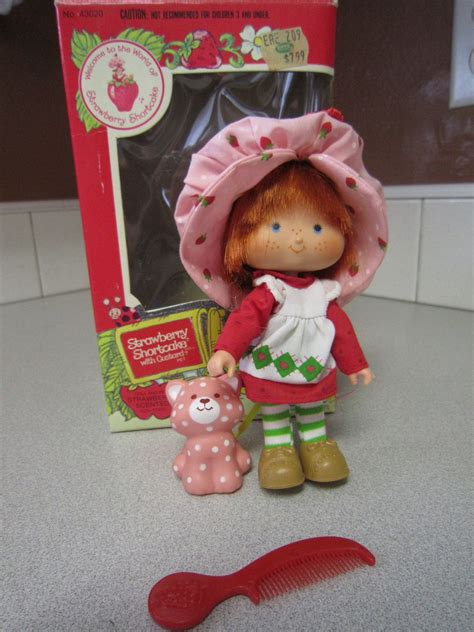 Strawberry Shortcake | Vintage strawberry shortcake dolls, Old school ...