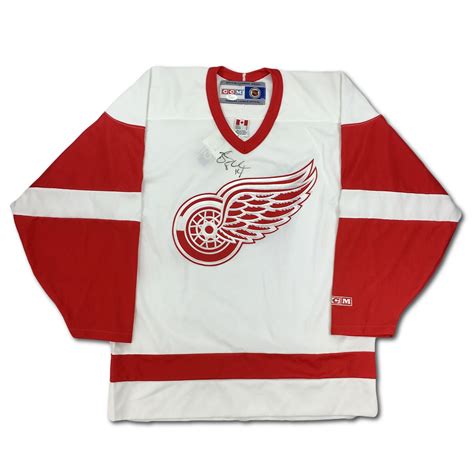 Lot Detail - Brendan Shanahan Signed Detroit Red Wings Official ...