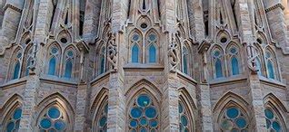 File:Sagrada Familia, Barcelona (31985701866).jpg - Wikimedia Commons