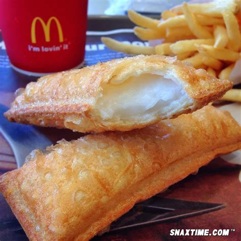 McDonald's Haupia Pie: CREAMY COCONUT CRITTER | Snaxtime