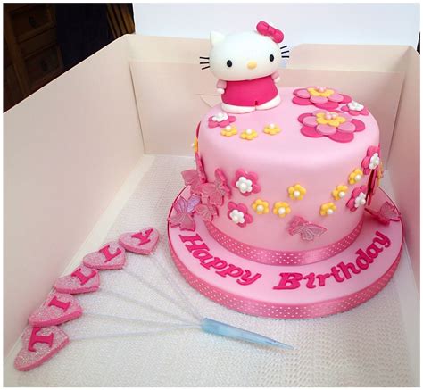 Hello Kitty birthday cake | Hello kitty birthday cake, Hello kitty cake ...