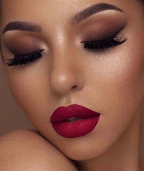 Top 60 Best Red Lipstick Looks For Women - Sultry Lip Makeup