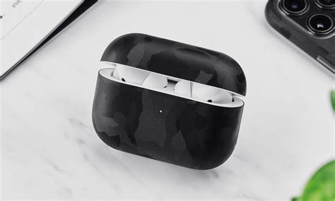 Protect and Personalize Your AirPods with Any of These 8 Excellent Cases – iDrop News