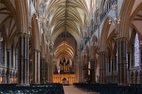 Inside Lincoln Cathedral | Main nave with vaulted ceiling (m… | Flickr