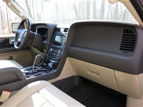 2015 Lincoln Navigator: 61 Interior Photos | U.S. News