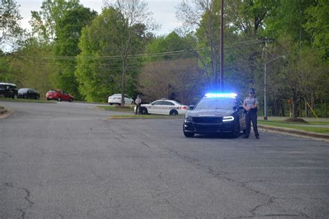 SHOWING SUPPORT: Iredell Sheriff's Office deputies express appreciation ...