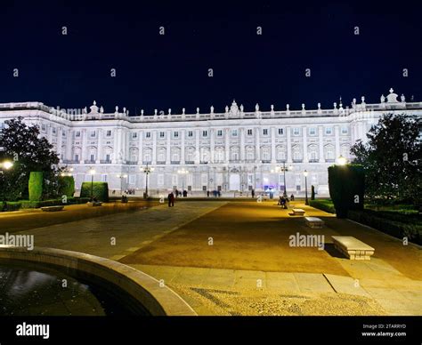 Madrid Royal Palace front view during night Stock Photo - Alamy