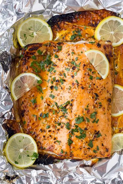 Garlic Butter Baked Salmon in Foil - Easy Salmon Recipe!