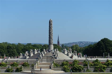 Gustav Vigeland Sculpture Park in Oslo | Expedia