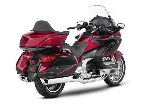 2018 Honda Gold Wing Officially Revealed With Sharper Design ...