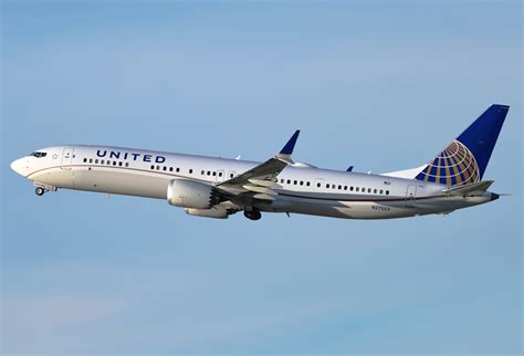 Boeing 737 MAX 9 United Airlines. Photos and description of the plane