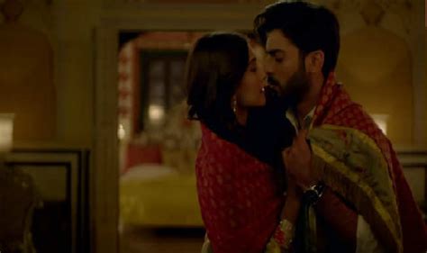 Khoobsurat song Naina video: Fawad Khan and Sonam Kapoor get cosy in this romantic number ...