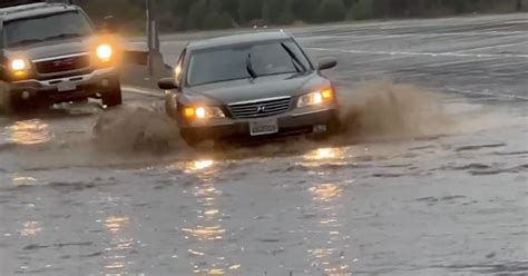 Flooding leaves Sacramento-area freeways a mess Monday morning - CBS ...