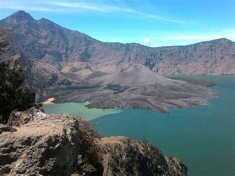 Mount Rinjani Trekking, Lombok | Everything You Need to Know! 2019-20