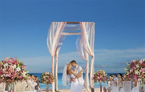 Wonderful Resorts & Hotels for Destination Weddings