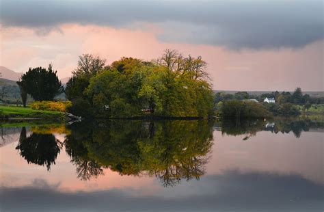 Gartan lake reflection | Conor Mc Ilwaine | Flickr