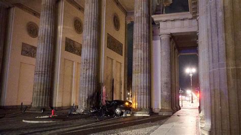 Brandenburg Gate: Man dies after crashing limousine into iconic Berlin ...