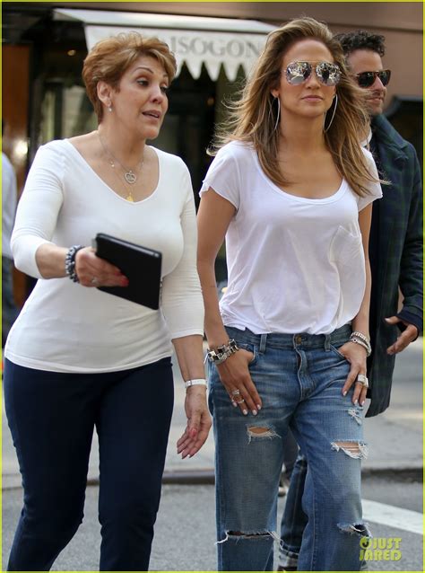 Jennifer Lopez Continues to Adore Mom Guadalupe After Mother's Day!: Photo 3111929 | Jennifer ...