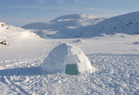 The M & M of Cape Dorset: Igloo