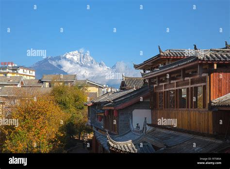 Jade Dragon Snow Mountain from Lijiang Ancient Town ,Yunnan ,China Stock Photo - Alamy