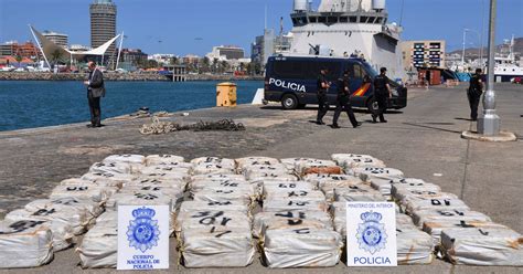 Spanish police seize more than 5K lbs. of cocaine